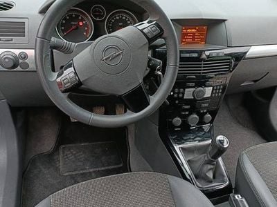 Opel Astra GTC