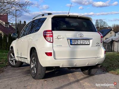 Używany Toyota RAV4 Edition 150 KM (110 kW) 2012 Biały SUV