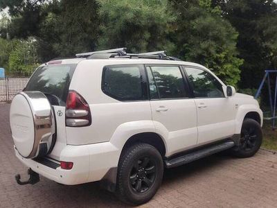 używany Toyota Land Cruiser 120 8 miejsc