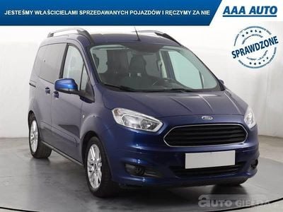 Używany Ford Tourneo Courier 2017 Błękitny Minivan