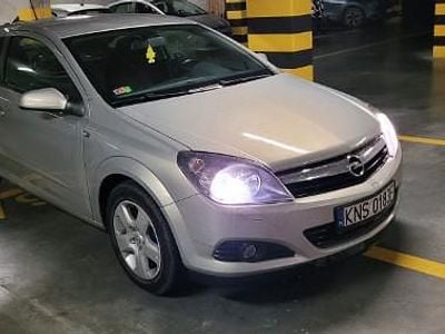 Używany Opel Astra GTC Sport 140 KM (102 kW) 2006 Beżowy Hatchback
