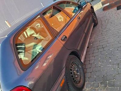 Używany Volvo V40 1997 Fioletowy Kombi