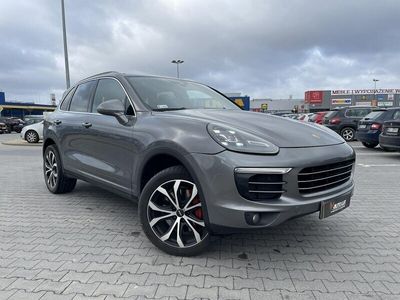 Używany Porsche Cayenne 300 KM (220 kW) 2016 Szary (metalik) SUV