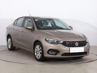 Używany Fiat Tipo 95 KM (69 kW) 2018 Beżowy Sedan/Limuzyna