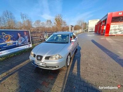 Używany Seat Cordoba 2009 Srebrny Sedan/Limuzyna