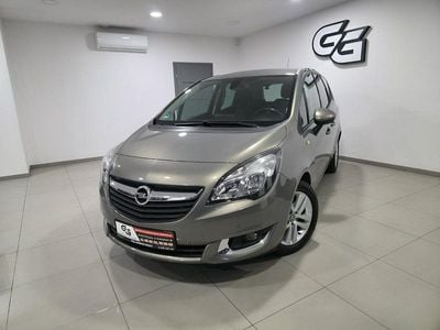 Brązowy Używany 2015 Opel Meriva Minivan | 36 900 zł (Dość drogi)