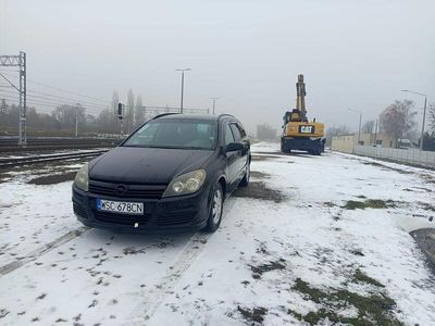 Używany Opel Astra 2005 Czarny Kombi