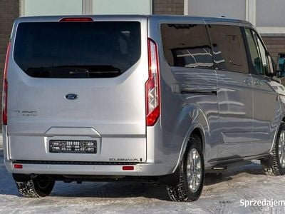 Srebrny Używany 2022 Ford Tourneo Custom Van | 141 500 zł (Uczciwa cena)