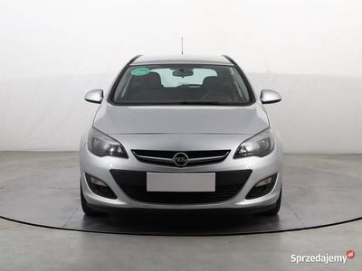 Używany Opel Astra 2014 Srebrny Kombi