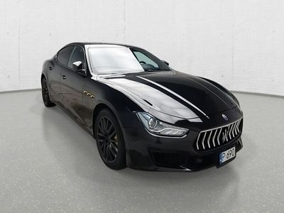 używany Maserati Ghibli 3dm 349KM 2017r. 111 921km