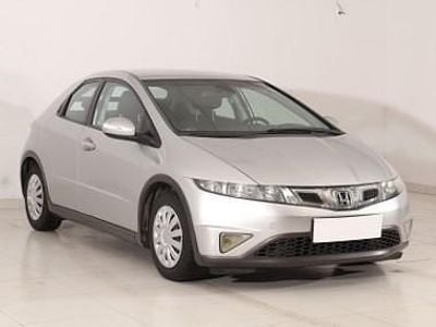 Używany Honda Civic 99 KM (72 kW) 2009 Srebrny Hatchback