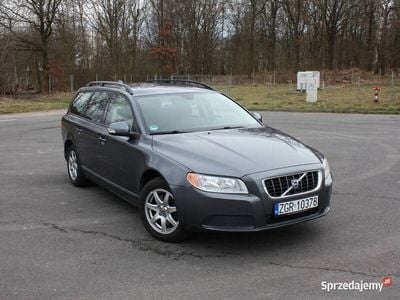 Używany Volvo V70 2009 Szary Kombi