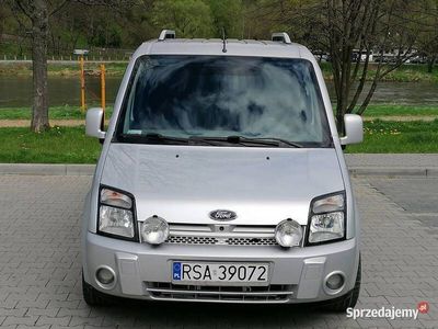 używany Ford Tourneo CONNECT...GAZ...