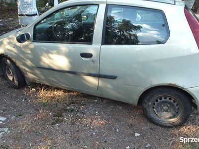 używany Fiat Punto silnik 1,3jtd 1,2 i 1,9d części przed i po lift