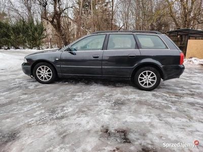 Używany Audi A4 1999 Czarny Kombi