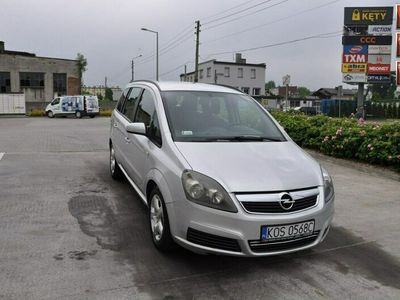używany Opel Zafira 1.9dm 120KM 2007r. 241 842km