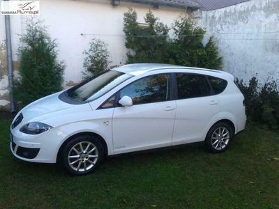 Używany Seat Altea XL Copa 105 KM (77 kW) 2011 Biały Minivan