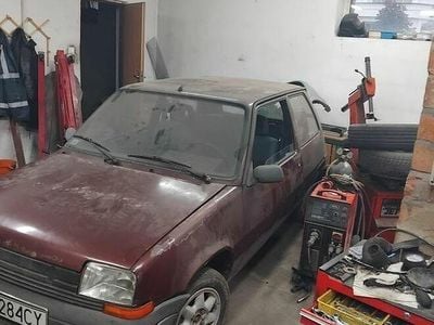 Używany Renault R5 1996 Czerwony Hatchback