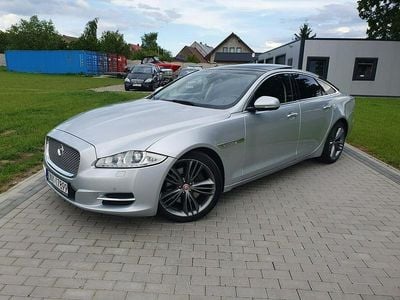 Używany Jaguar XJ 275 KM (202 kW) 2011 Srebrny Sedan/Limuzyna