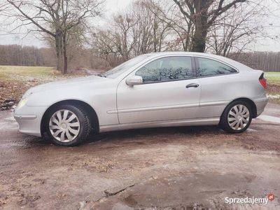 Używany Mercedes 180 2002 Sedan/Limuzyna