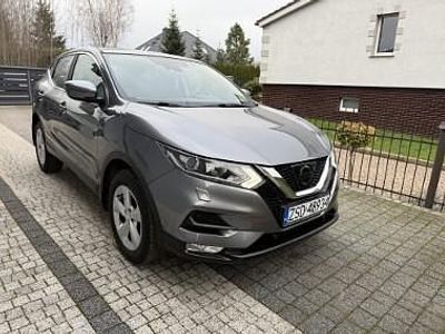 Szary Używany 2018 Nissan Qashqai SUV | 52 900 zł (Uczciwa cena)