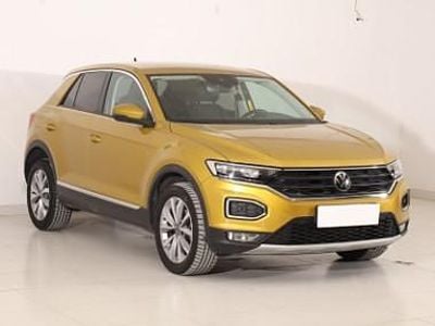 Używany VW T-Roc 150 KM (110 kW) 2021 Złoty SUV