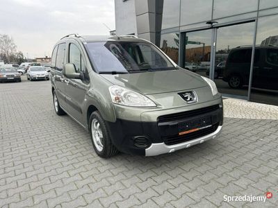 używany Peugeot Partner klimatyzacja, 1-wł, benzynka, manual, czujn…