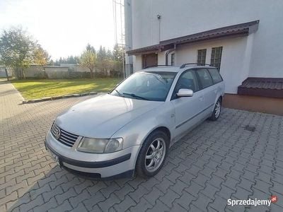Używany VW Passat 2000 Srebrny Kombi