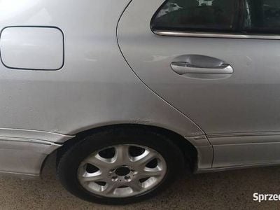 Używany Mercedes 220 2001