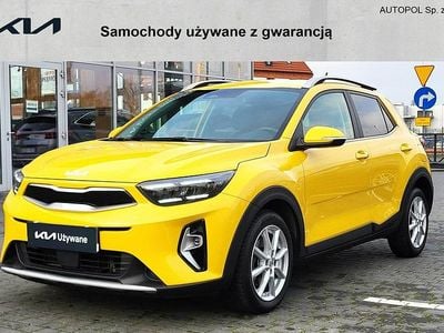 Żółty Używany 2022 Kia Stonic SUV | 69 900 zł (Uczciwa cena)