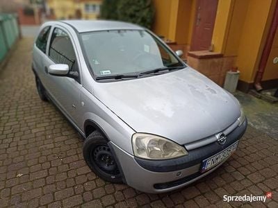 Używany Opel Corsa Sport 2002 Srebrny Hatchback
