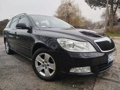 Czarny (metalik) Używany 2009 Skoda Octavia Kombi | 12 500 zł (Uczciwa cena)
