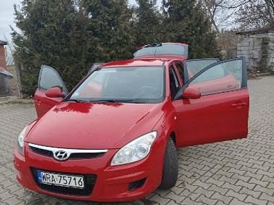 Czerwony Używany 2009 Hyundai i30 Hatchback | 11 000 zł (Uczciwa cena)
