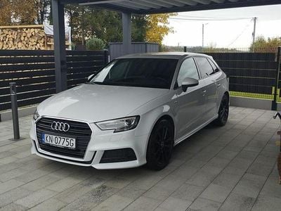 Biały Używany 2017 Audi A3 S-Line Hatchback | 59 900 zł (Super Cena)
