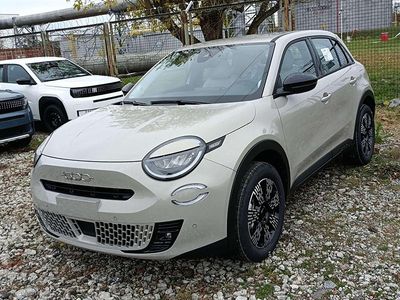 Lakier metalizowany lazurowy acqua Nowe 2025 Fiat 600 Icon Hatchback | 95 000 zł (Uczciwa cena)