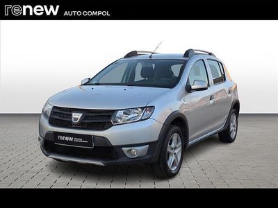 Używany Dacia Sandero Lauréate 2016 Srebrny (jasnoszary) Hatchback