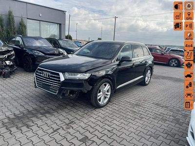 Czarny (metalik) Używany 2016 Audi Q7 S-Line SUV | 78 900 zł