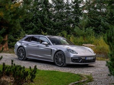 Srebrny (metalik) Używany 2019 Porsche Panamera Sport Turismo Sedan/Limuzyna | 279 777 zł