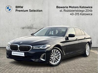 Czarny szafir metalizowany Używany 2021 BMW 530e Luxury Line Sedan/Limuzyna | 159 900 zł