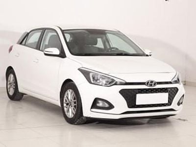 Używany Hyundai i20 84 KM (61 kW) 2019 Biały Hatchback
