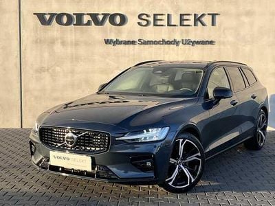 Niebieski Używany 2025 Volvo V60 Kombi | 189 900 zł