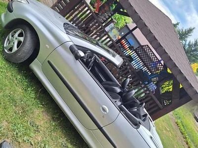 Używany Peugeot 206 CC 2002 Srebrny Kabriolet