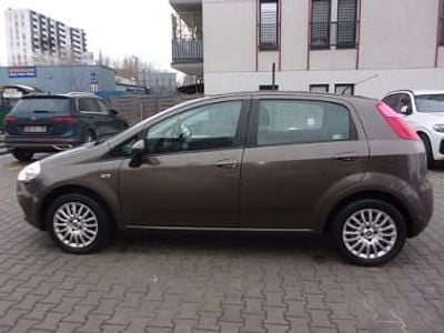 Używany Fiat Punto 77 KM (56 kW) 2009 Bordowy Hatchback
