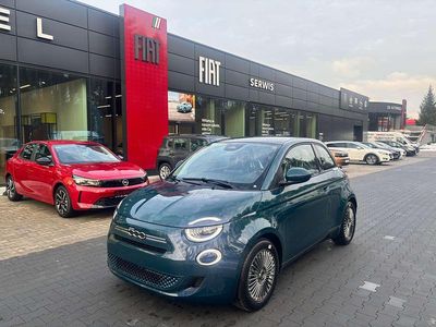Nowe Fiat 500 65 KM (47 kW) 2026 Lakier metalizowany zielony ocean Hatchback