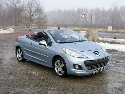 Używany Peugeot 207 CC 120 KM (88 kW) 2010 Niebieski Kabriolet