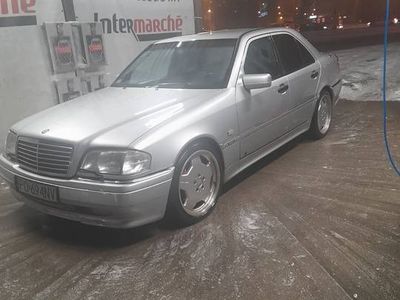 używany Mercedes C36 AMG 