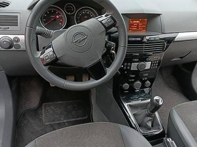 Opel Astra GTC