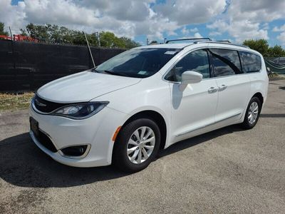 używany Chrysler Pacifica 3.6dm 287KM 2019r. 117 400km