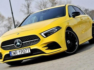 Żółtozłoty Używany 2021 Mercedes A180 AMG Hatchback | 86 900 zł (Super Cena)