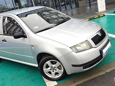 Srebrny Używany 2004 Skoda Fabia Hatchback | 4900 zł (Uczciwa cena)